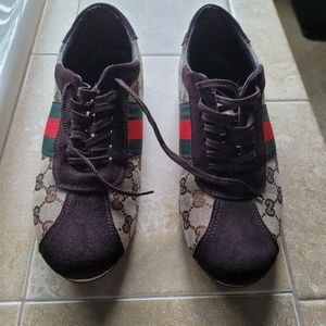 Vintage Gucci Logo Sneakers